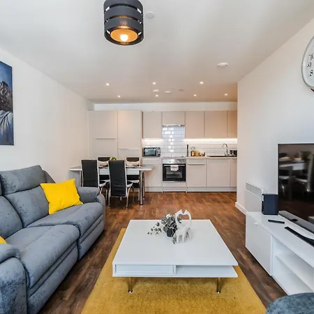 Contemporary 2 Bedroom - Centre - Digbeth Bullring Apartment *