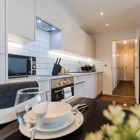 Apartment Contemporary 2 Bedroom - Centre - Digbeth Bullring